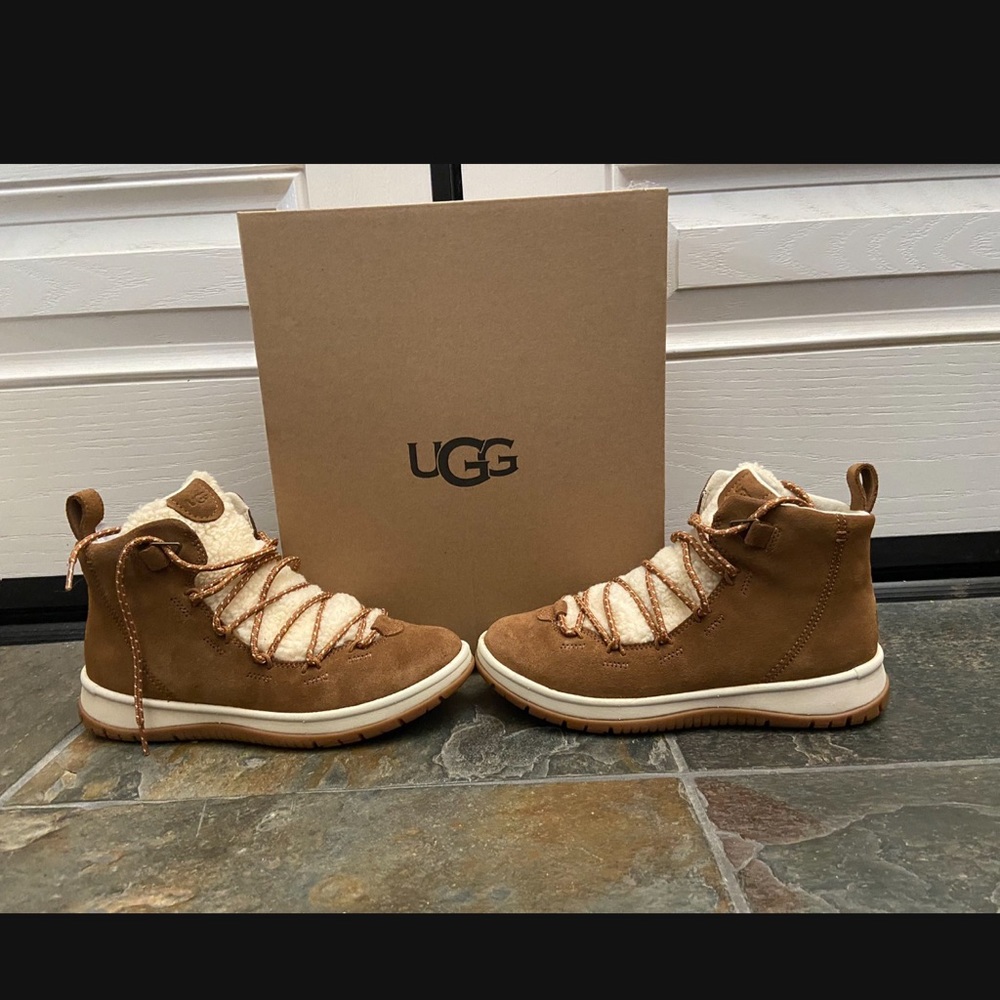 UGG W Lakeside r Heritage Mid
